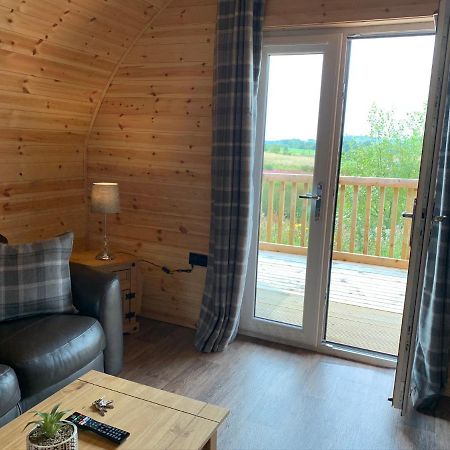 הוילה Kelty Pond View Pod 3 With Private Hot Tub -Fife - Loch Leven - Lomond Hills מראה חיצוני תמונה