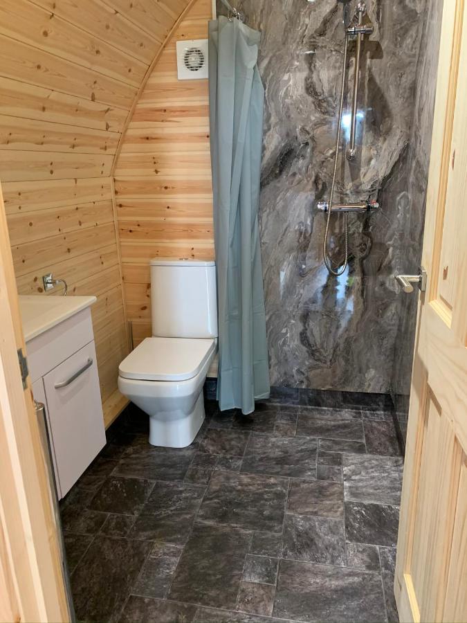 הוילה Kelty Pond View Pod 3 With Private Hot Tub -Fife - Loch Leven - Lomond Hills מראה חיצוני תמונה